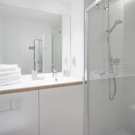 Babel Community Versailles Aparthotel